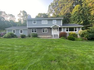 30 Richard Somers Rd, Granite Springs, NY 10527