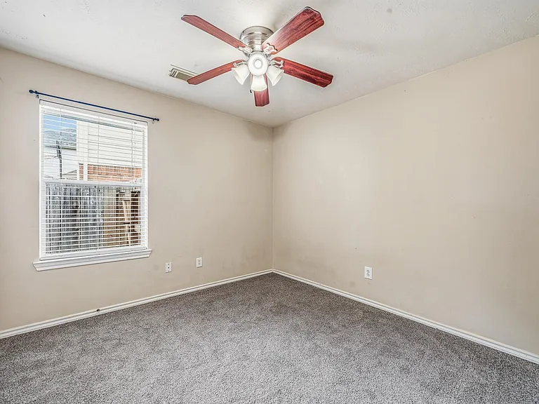 7107 Piney Meadow Ct — Photo 17