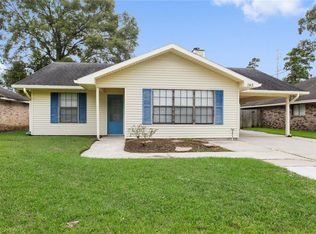145 Summerwood Dr, Sulphur, LA 70663