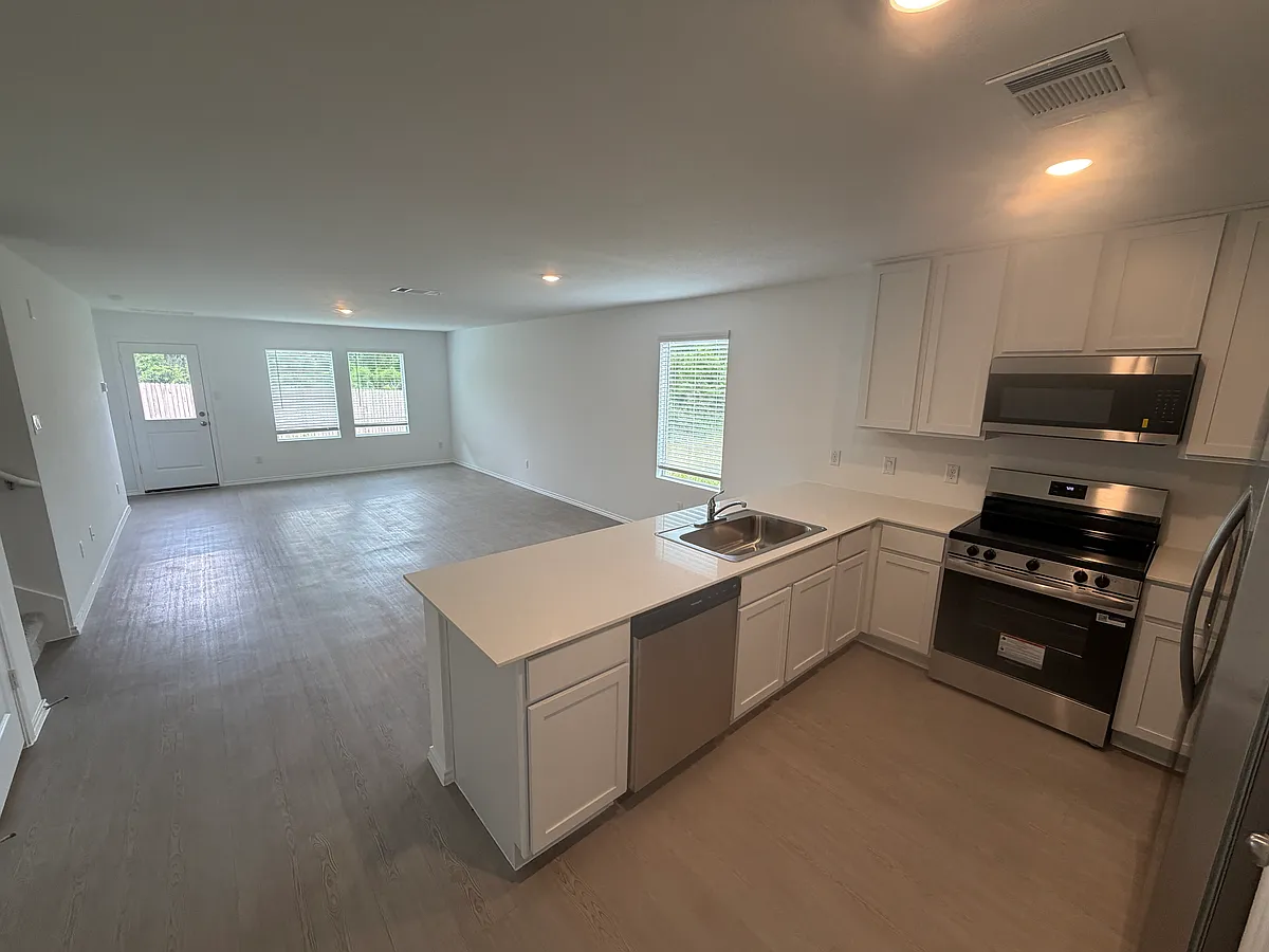 Building Photo - 3231 Llano Alto Cir