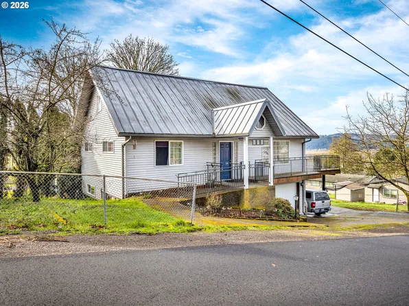 397 Juniper St, Kalama, WA 98625