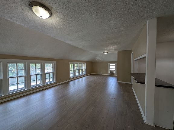 4th image of 2006 Grand Ave Unit 2