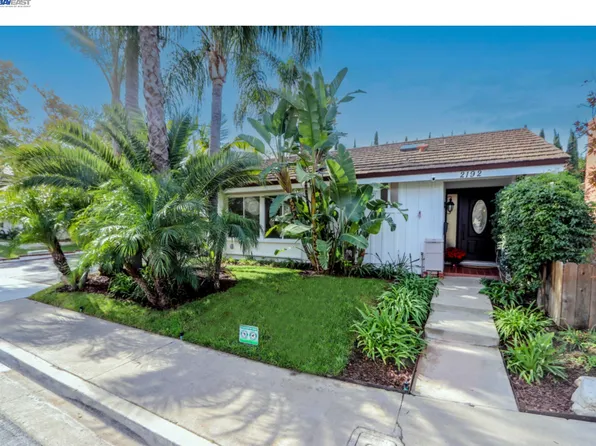 2192 Cedar Ln, Tustin, CA 92780