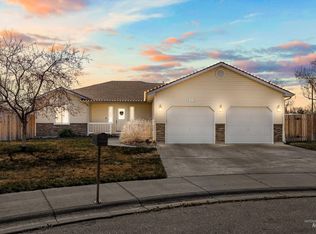 215 NE Rosa Ct, Mountain Home, ID 83647