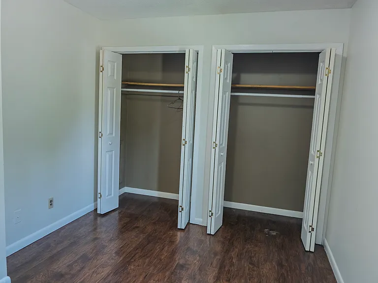 707 Walker Rd — Photo 20