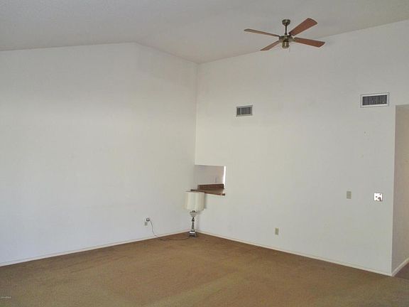 4th image of 4530 W Chicago St