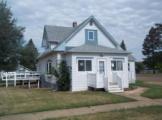 230 2nd St N, Richardton, ND 58652