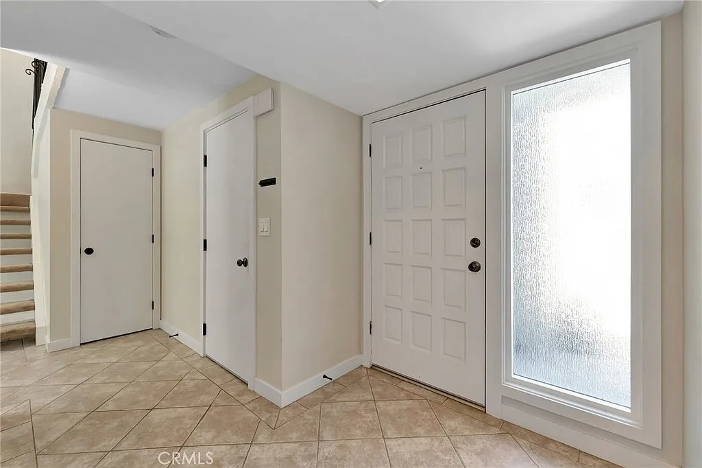 3 bed, 2.5 bath, 1588 sqft, $4,500 — Photo 4