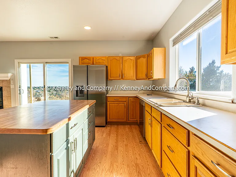 4715 Paramount Pl — Photo 4