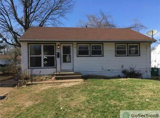 429 Lancashire Rd, Saint Louis, MO 63137