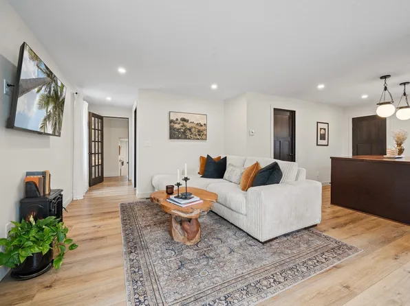 617 10th Ave W, Alexandria, MN 56308