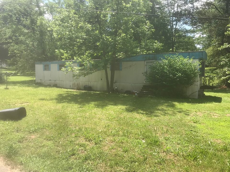 2nd image of 131 Byrn St