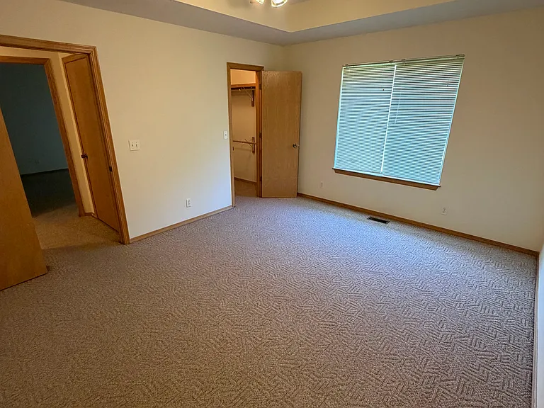 4039 S Fort Ave — Photo 16