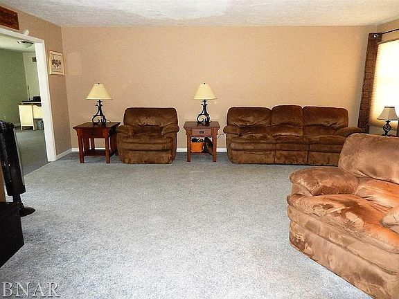 5th image of 62 Kirkwood Dr