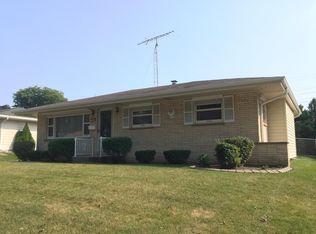 9521 W Kaul Ave, Milwaukee, WI 53225