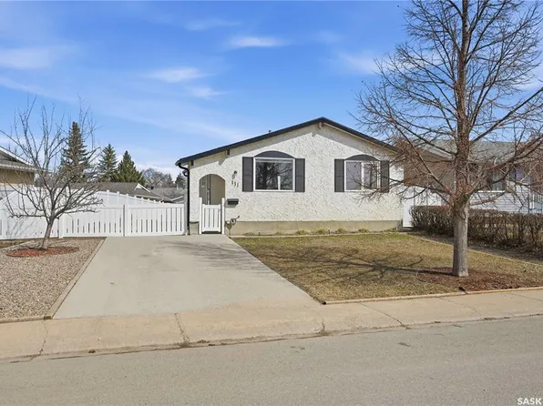 111 Forsyth CRESCENT, Regina, SK S4R 5L8