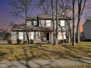 8250 Cherry Blossom Ln, Holland, OH 43528
