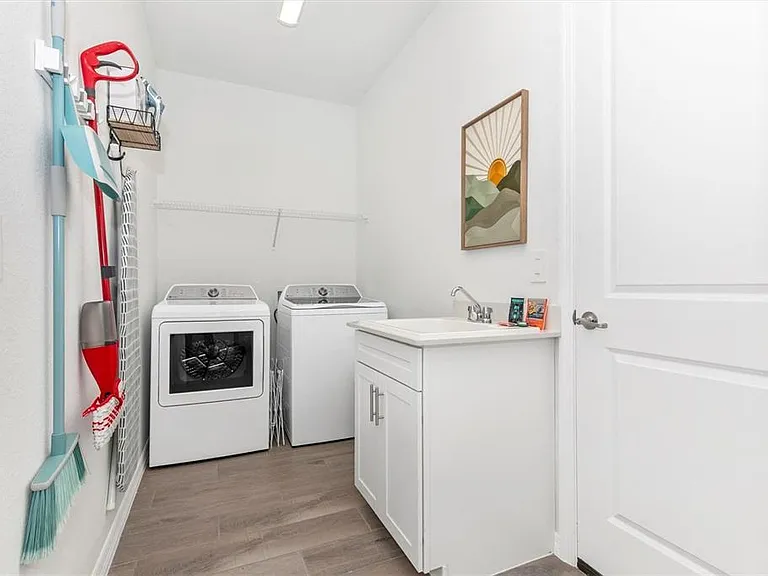 17672 Santorini Ct — Photo 40