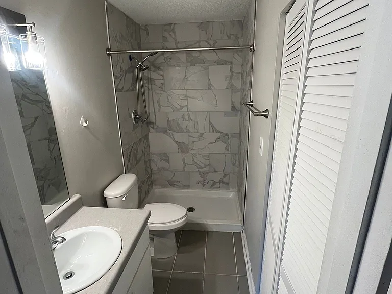 3575 Oakvale Rd #810 — Photo 6
