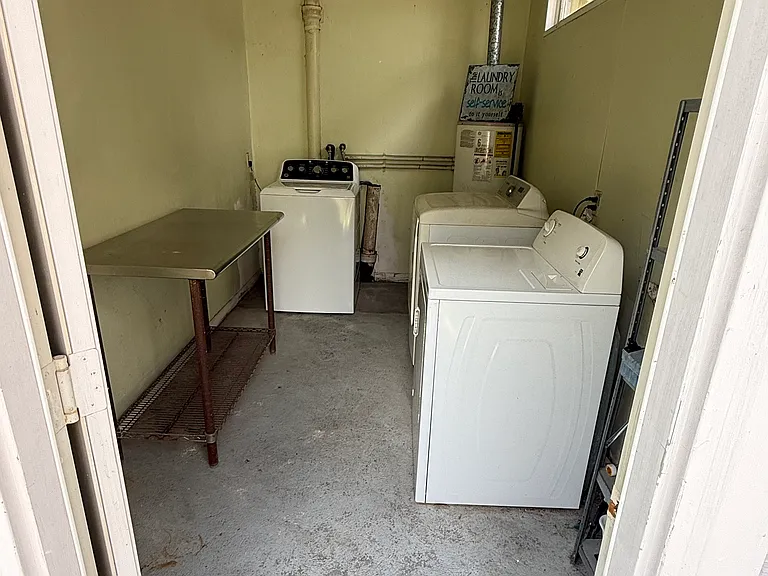 6038 Perrier St — Photo 25