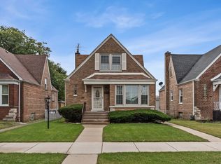 327 E 82nd St, Chicago, IL 60619