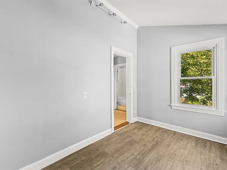 49 Parker St #2 — Photo 17