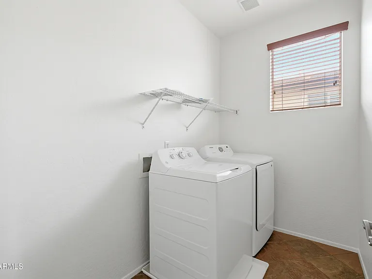 4157 E Santa Fe Ln — Photo 36