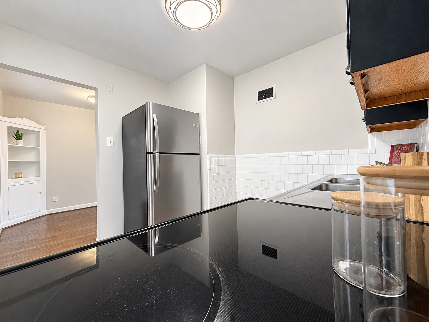 1 bed, 800 sqft, $975 — Photo 4