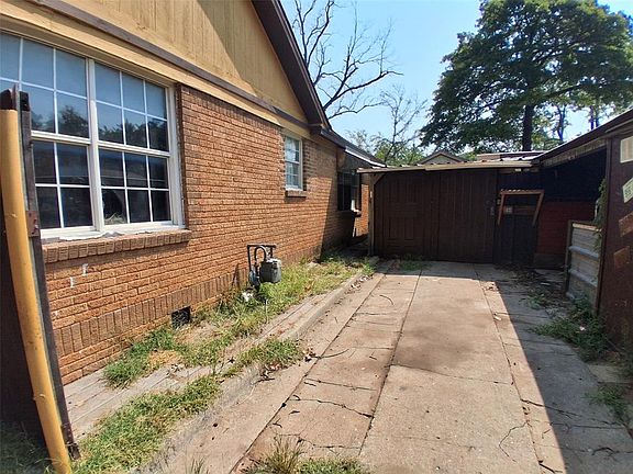2nd image of 645 N Union Ave