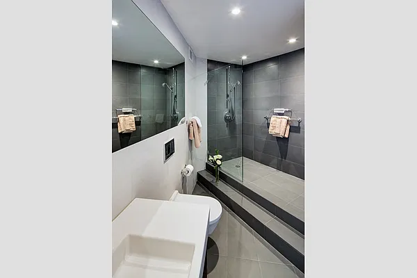 Sold by Stribling | media 2