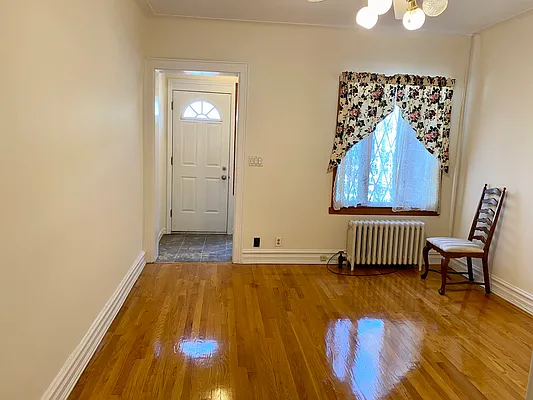 Sold by Remax Edge | media 7