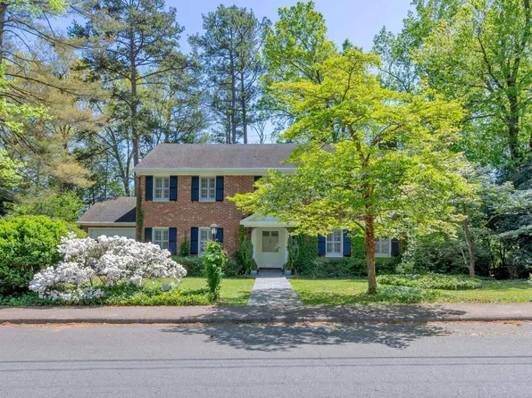 1440 Grove Rd, Charlottesville, VA 22901