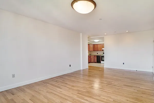 Rented by Compass | media 13