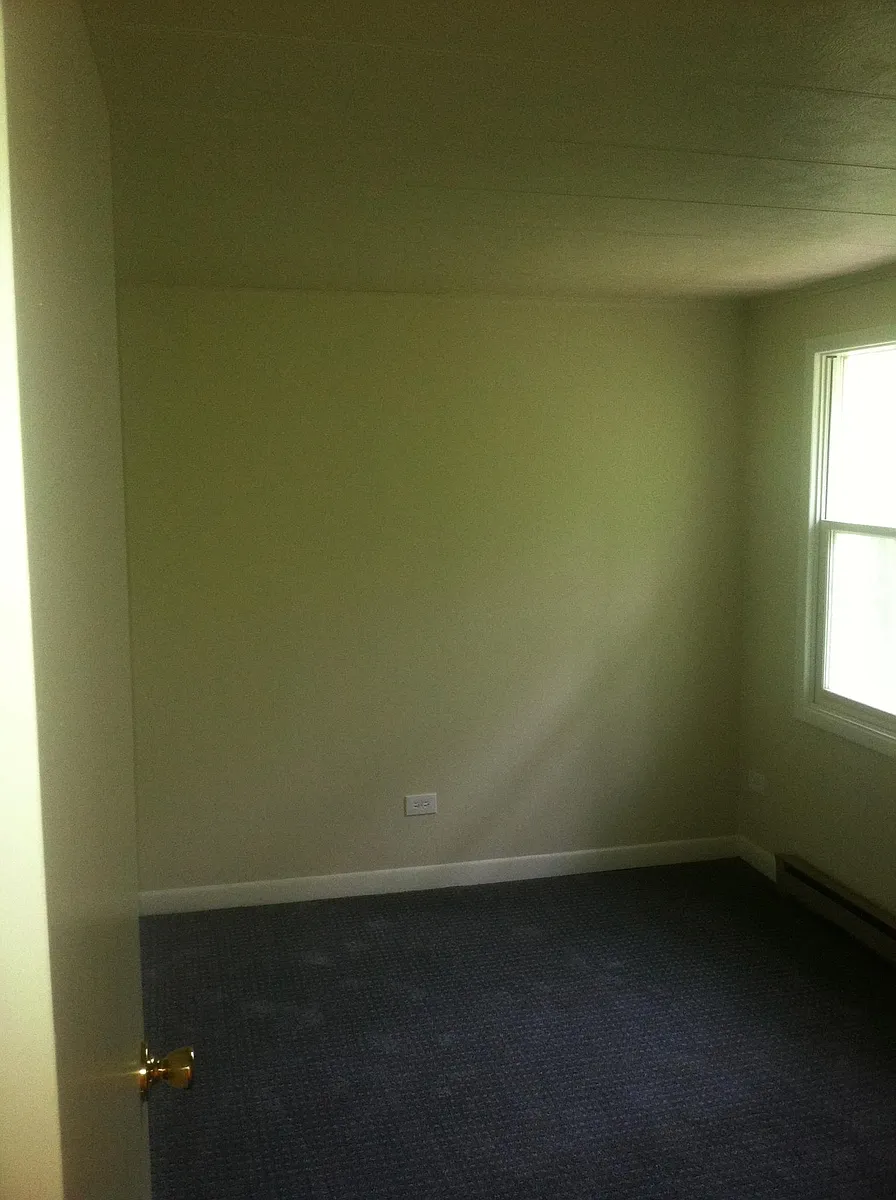 bedroom 2 - 950 Greenbriar Rd #A