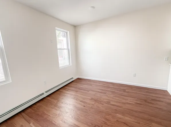 409 41st Street image 8 of 13