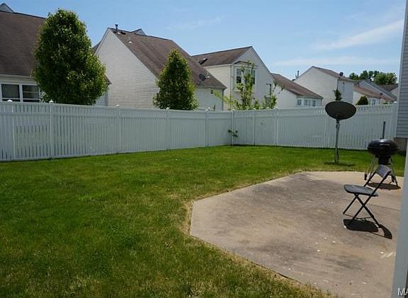 4th image of 1214 Garden Village Dr