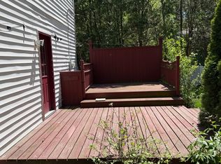 2330 Maddy Ln, Keego Harbor, MI 48320