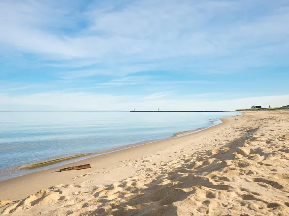 26 & 27 Beech Knolls Trl, Manistee, MI 49660