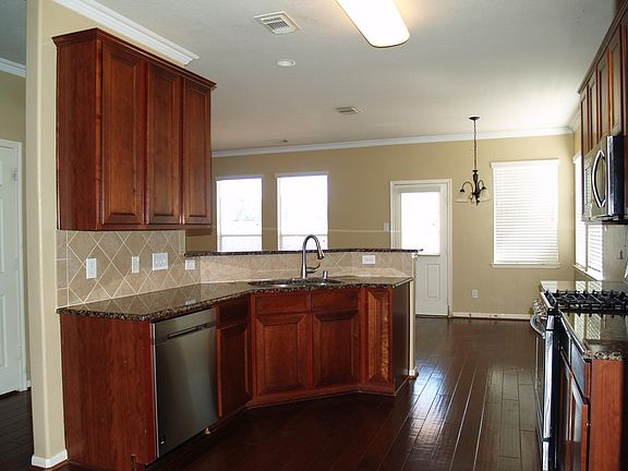 3rd image of 16707 Moss Green Ct