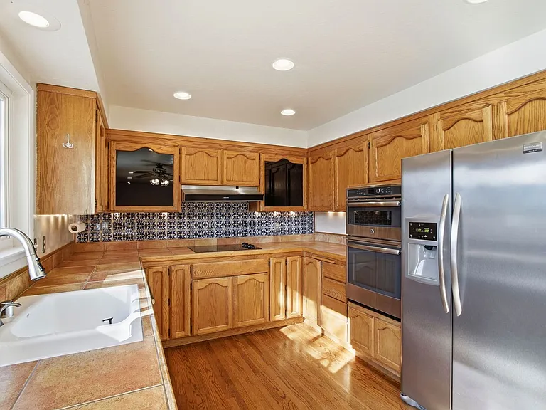 6137 Banner Dr — Photo 23