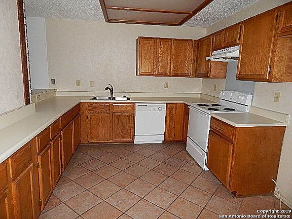 3rd image of 11806 Greenwood Village Dr