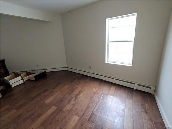 5th image of 2000 South Ave