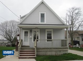 2116 Madison St, Two Rivers, WI 54241