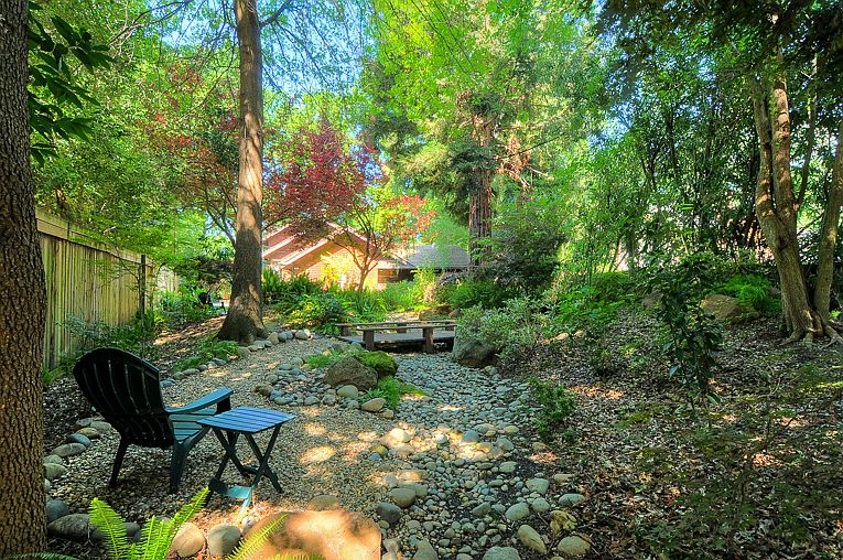 1st image of 10 Fox Oaks Ct