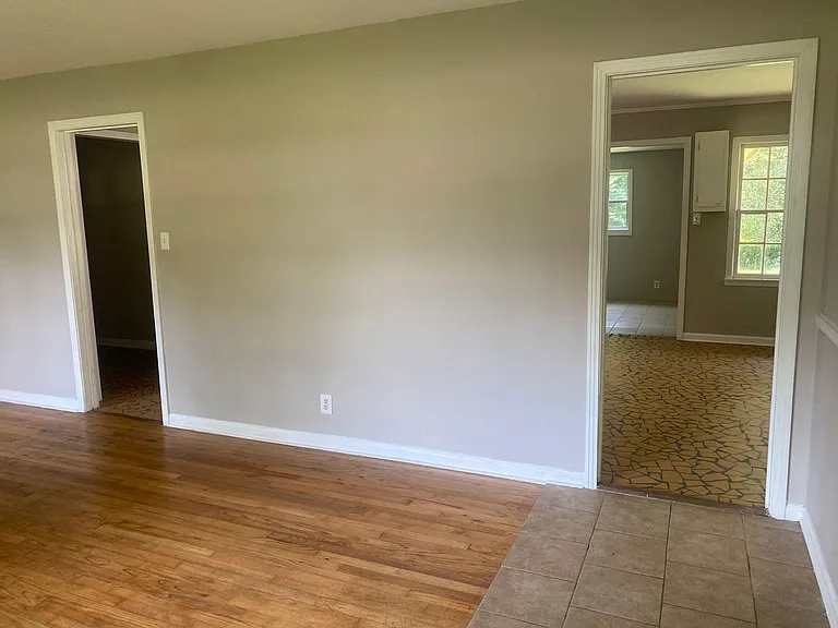 239 Marian Dr — Photo 16