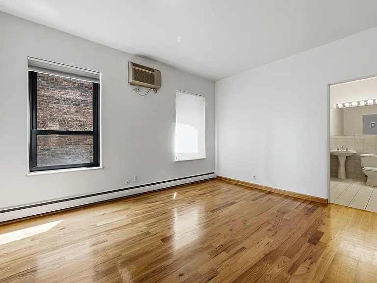 5229 S Greenwood Ave #3 — Photo 7