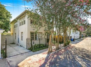 7036 Chestnut St, New Orleans, LA 70118