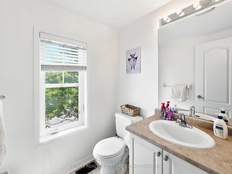 112 Harbourside Dr — Photo 20