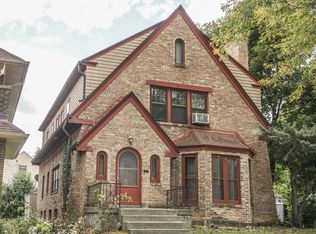 6731 W Lloyd St, Wauwatosa, WI 53213