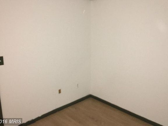 5th image of 11812 Hilltop Dr